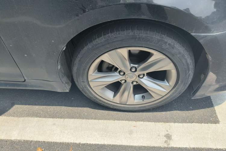 Used Toyota Crown 2015 2.5L Smart Edition Right Front Wheel Hub