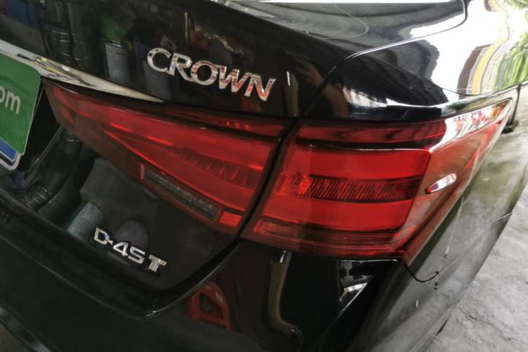 Used Toyota Crown 2015 2.0T Fashion Edition Right Rear Taillight
