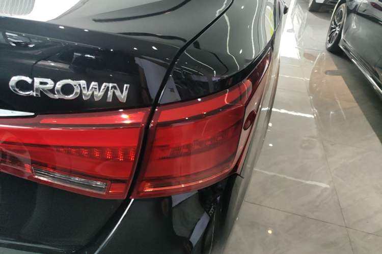 Used Toyota Crown 2015 2.5L Smart Edition Right Rear Taillight