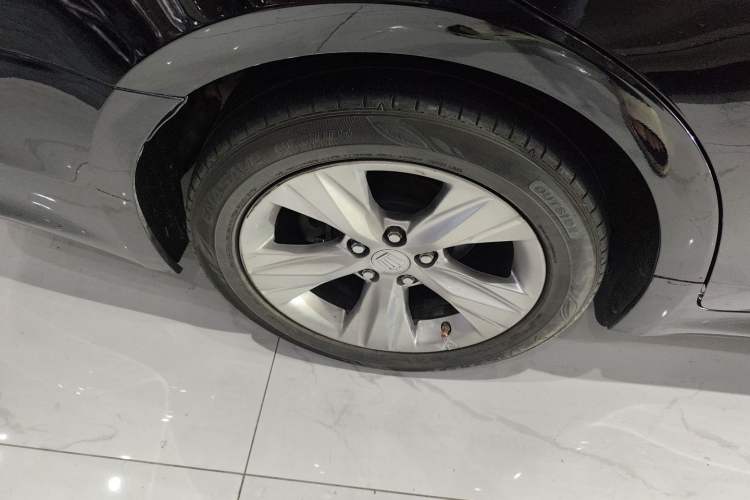 Used Toyota Crown 2015 2.5L Smart Edition Right Rear Wheel Hub
