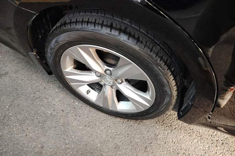 Used Toyota Crown 2015 2.5L Smart Edition Right Rear Wheel Hub