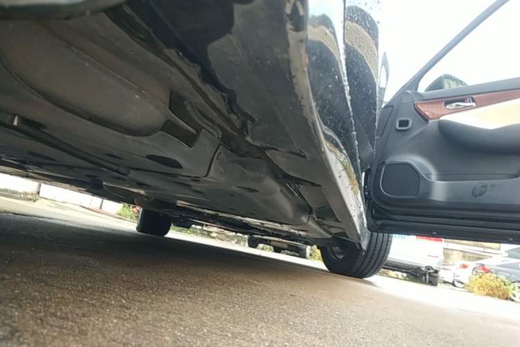 Used Toyota Crown 2015 2.0T Fashion Edition Right Side Sill