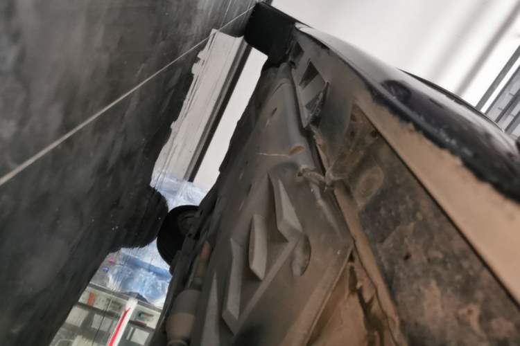 Used Toyota Crown 2015 2.0T Fashion Edition Right Side Sill