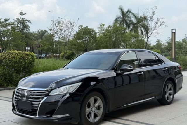 Used Toyota Crown 2015 2.0T Fashion Edition