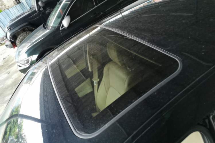 Used Toyota Crown 2015 2.0T Fashion Edition Roof