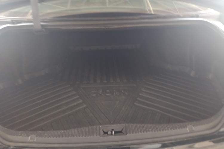 Used Toyota Crown 2015 2.0T Fashion Edition Trunk