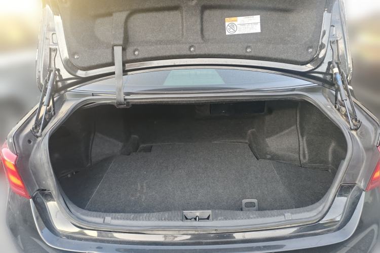 Used Toyota Crown 2015 2.0T Premium Edition Trunk