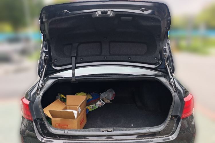 Used Toyota Crown 2015 2.0T Fashion Edition Trunk