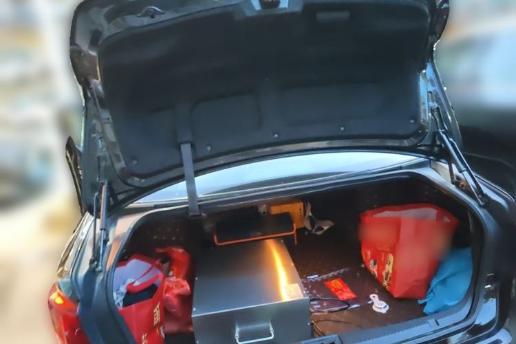 Used Toyota Crown 2015 2.5L Smart Edition Trunk
