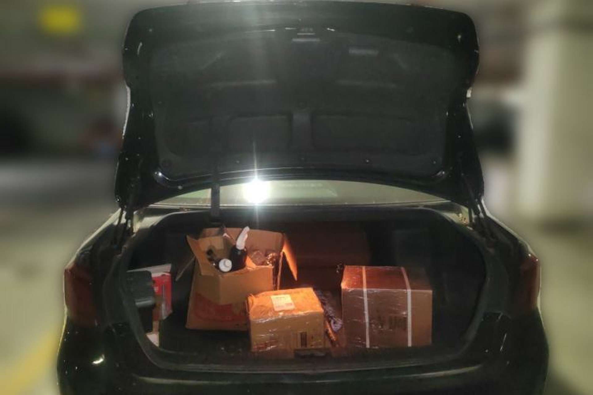 Used Toyota Crown 2015 2.5L Smart Edition Trunk