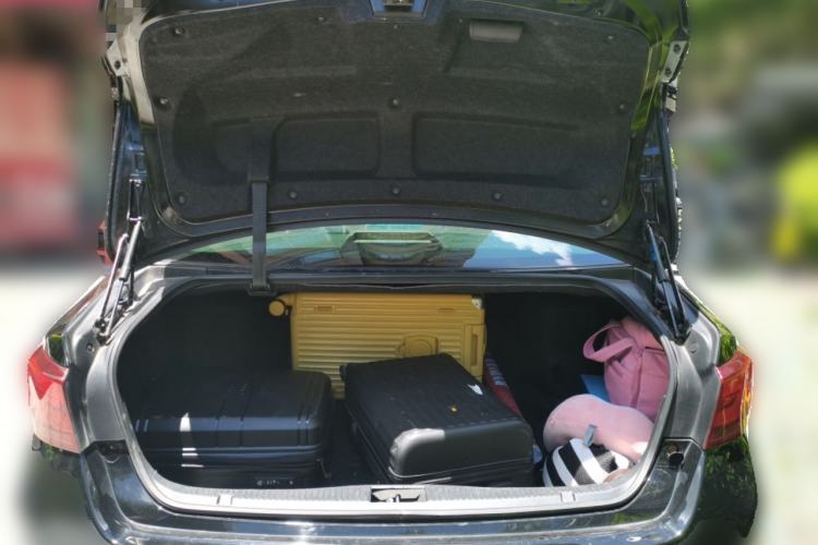 Used Toyota Crown 2015 2.5L Smart Edition Trunk