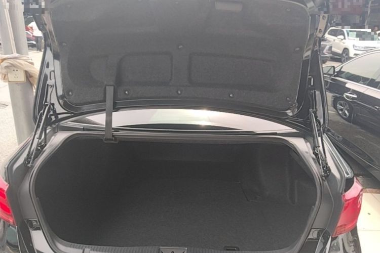 Used Toyota Crown 2015 2.0T Fashion Edition Trunk