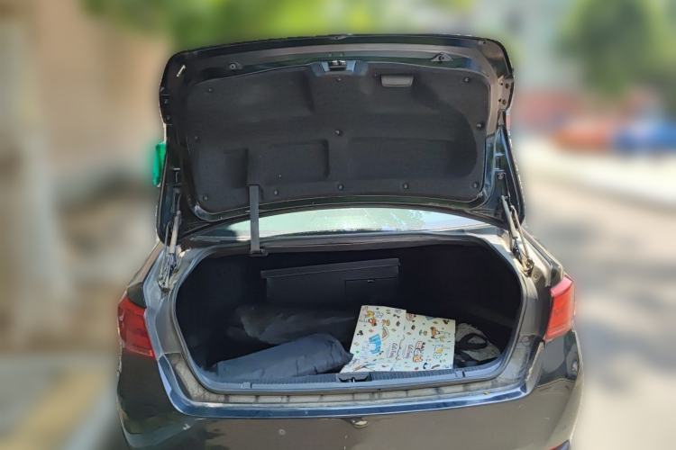 Used Toyota Crown 2015 2.0T Fashion Edition Trunk