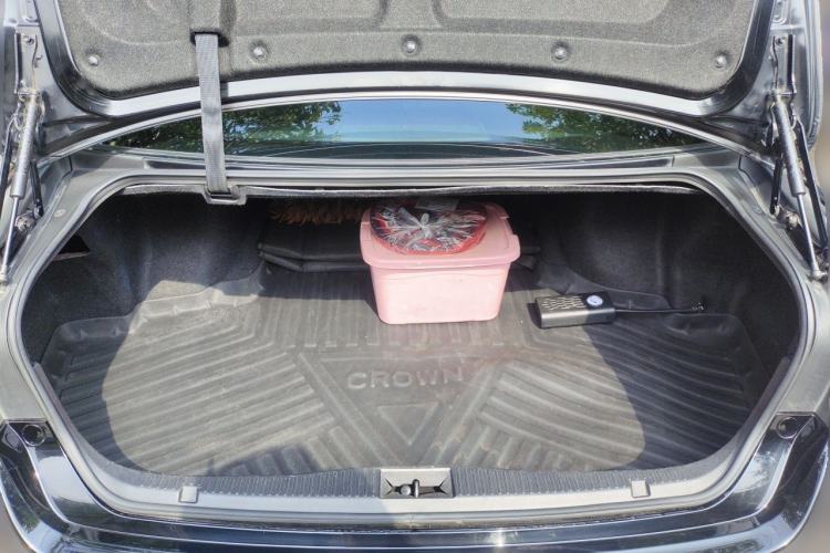 Used Toyota Crown 2015 2.0T Fashion Edition Trunk