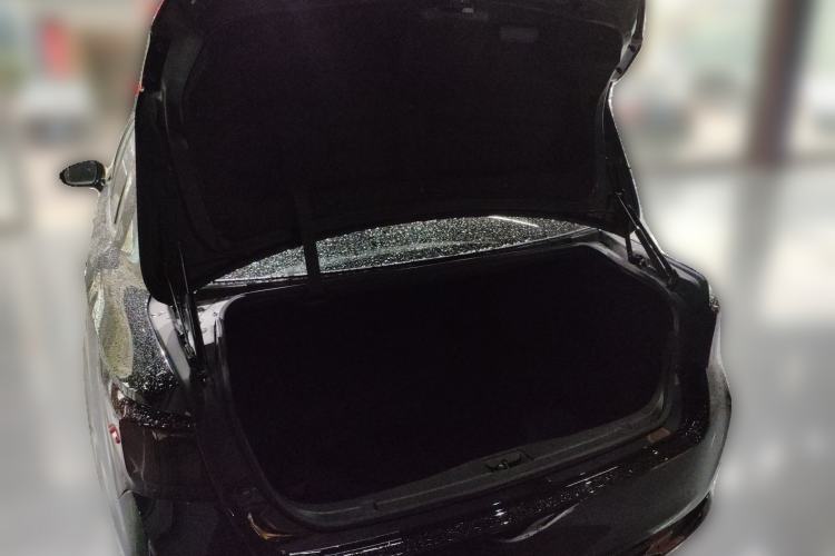 Used Toyota Crown 2015 2.5L Smart Edition Trunk