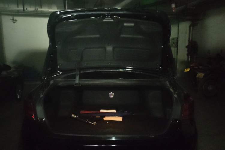 Used Toyota Crown 2015 2.0T Fashion Edition Trunk