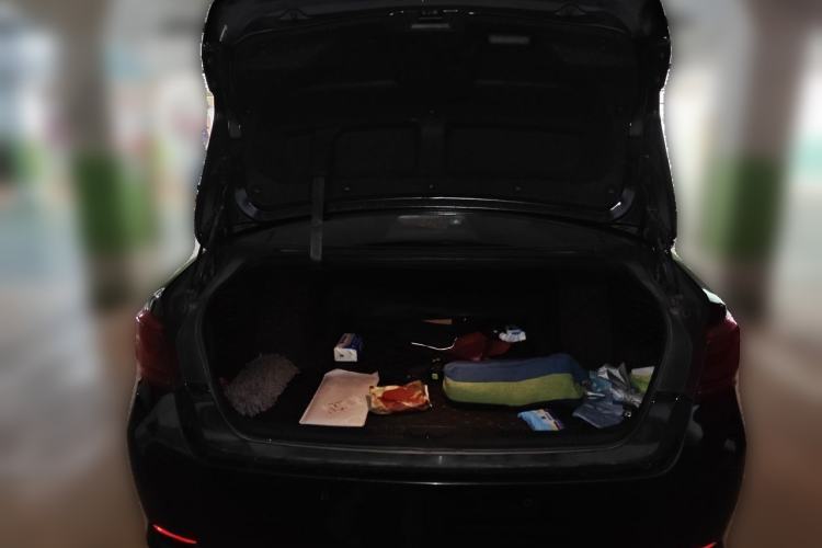 Used Toyota Crown 2015 2.0T Fashion Edition Trunk