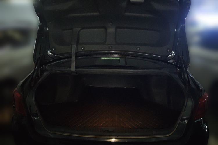 Used Toyota Crown 2015 2.0T Fashion Edition Trunk