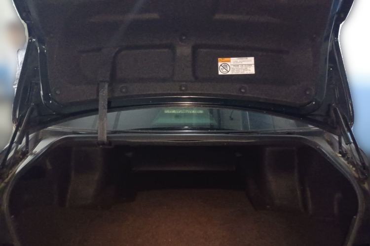 Used Toyota Crown 2015 2.5L Elite Edition Trunk