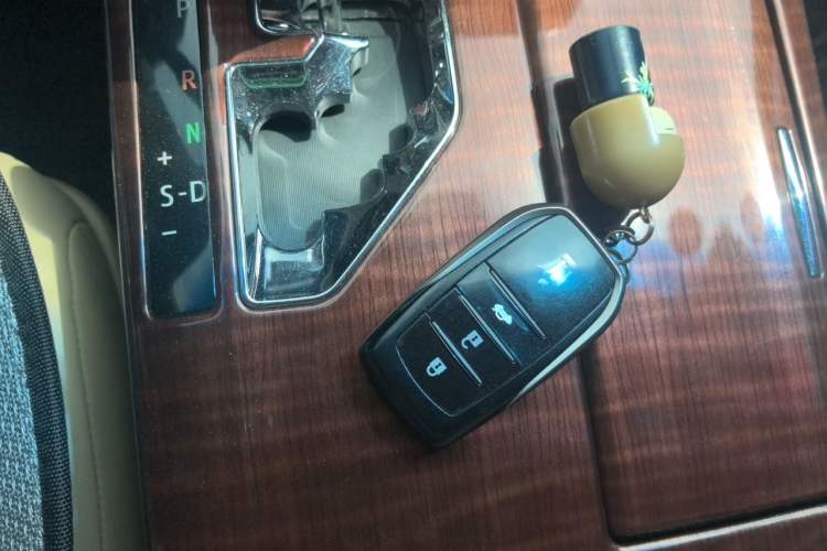 Used Toyota Crown 2015 2.5L Smart Edition Vehicle Key