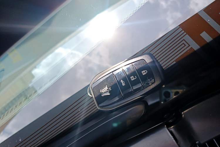 Used Toyota Crown 2015 2.5L Smart Edition Vehicle Key