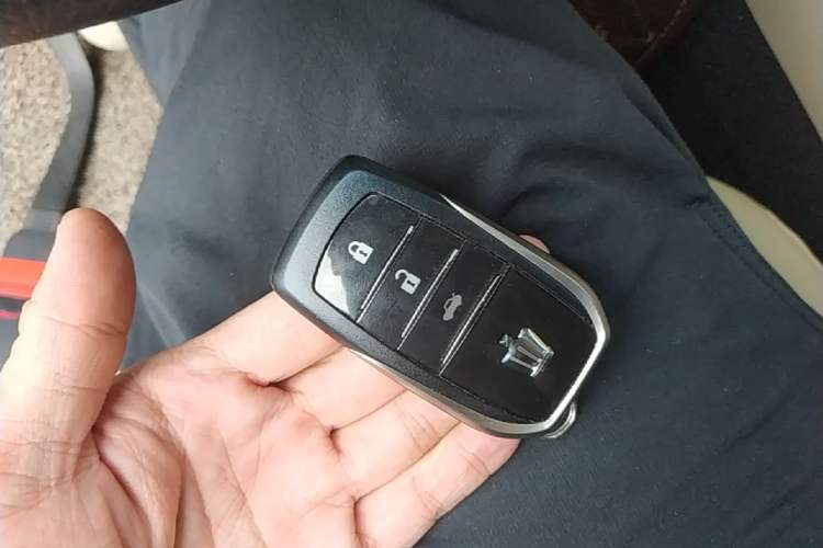 Used Toyota Crown 2015 2.0T Fashion Edition Vehicle Key