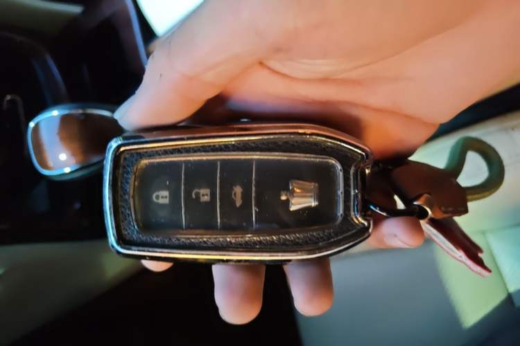 Used Toyota Crown 2015 2.5L Smart Edition Vehicle Key