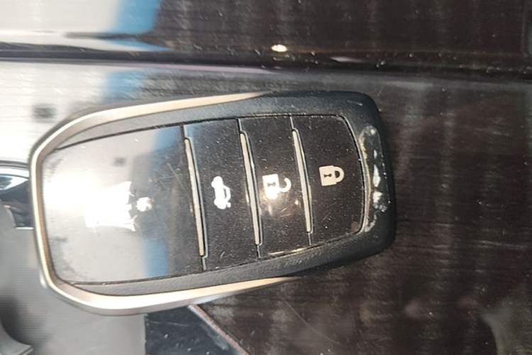 Used Toyota Crown 2015 2.0T Fashion Edition Vehicle Key