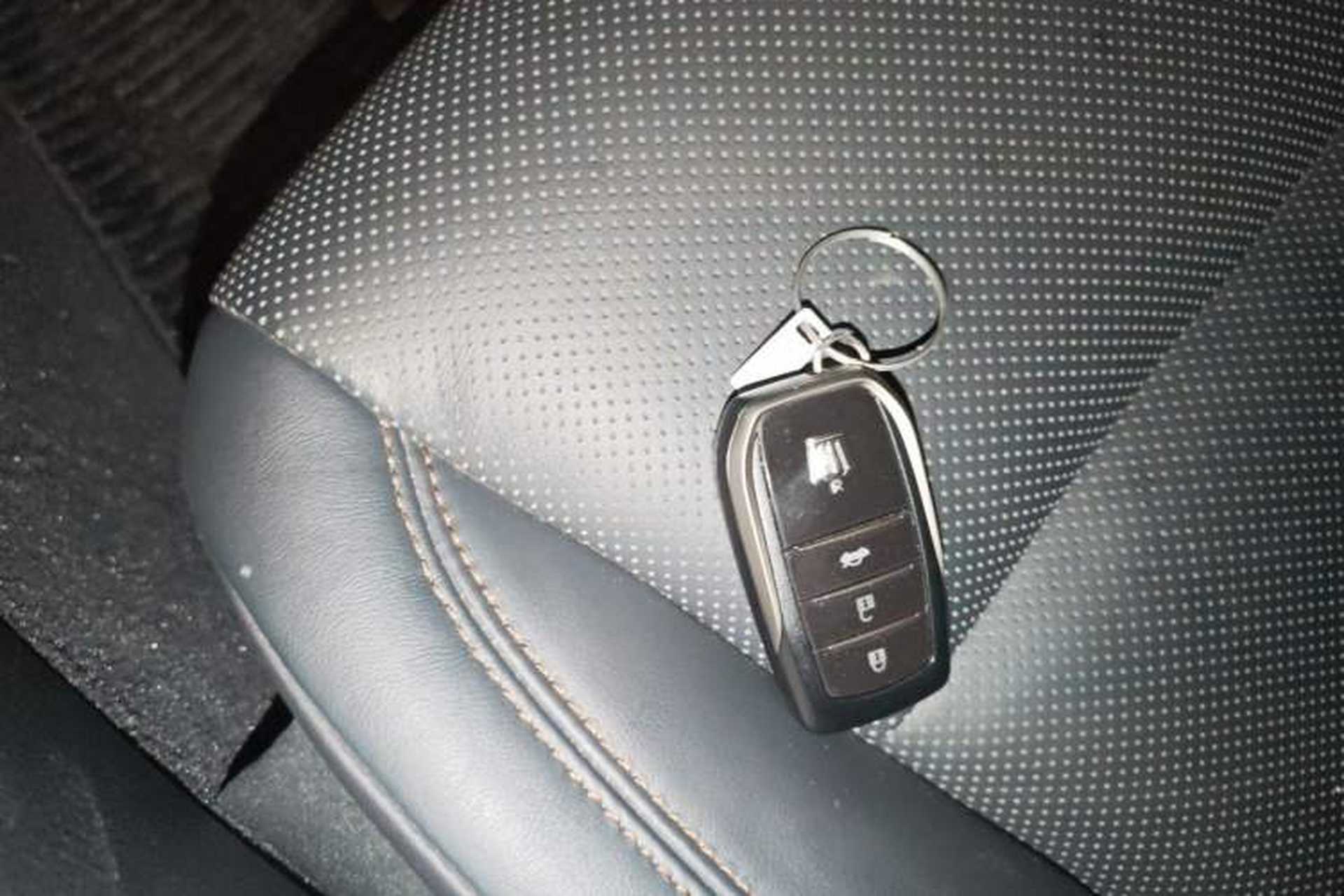 Used Toyota Crown 2015 2.0T Fashion Edition Vehicle Key
