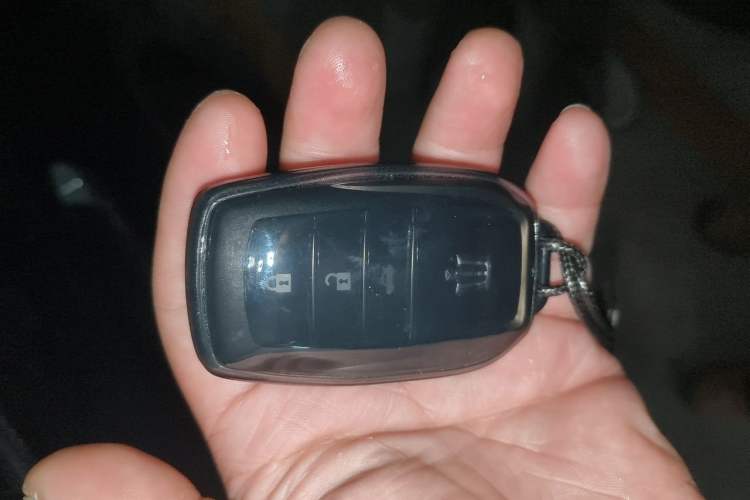 Used Toyota Crown 2015 2.0T Fashion Edition Vehicle Key