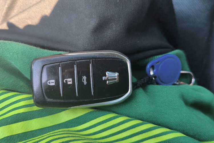 Used Toyota Crown 2015 2.5L Smart Edition Vehicle Key