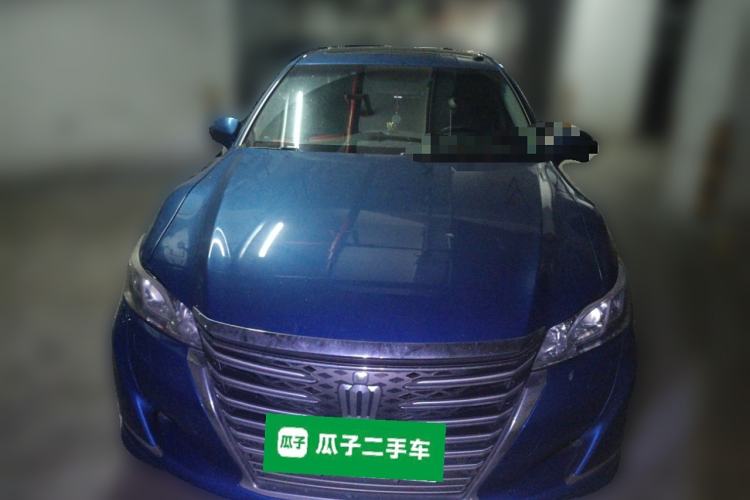 Used Toyota Crown 2015 2.0T Fashion Edition Front
