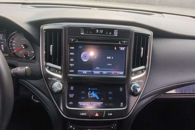 Used Toyota Crown 2015 2.0T Fashion Edition Audio And AC Panel
