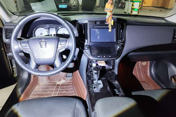 Used Toyota Crown 2015 2.0T Fashion Edition Center Console