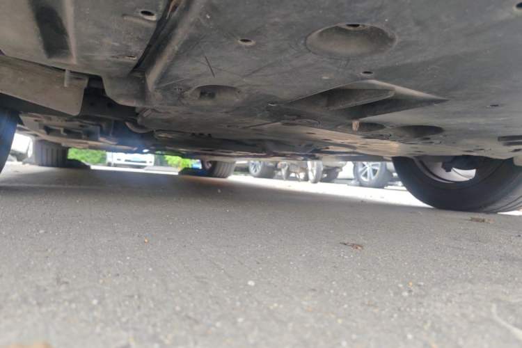 Used Toyota Crown 2015 2.0T Pioneer Edition Chassis Front