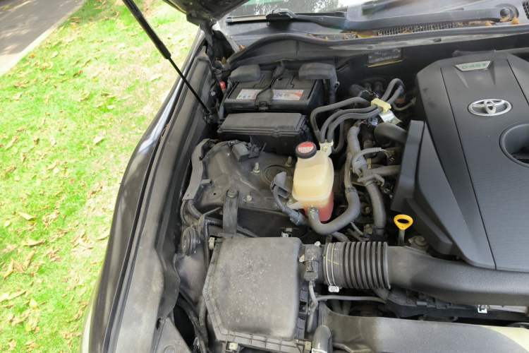 Used Toyota Crown 2015 2.0T Fashion Edition Engine Bay Right