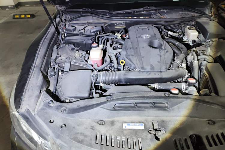 Used Toyota Crown 2015 2.0T Fashion Edition Engine Bay Right