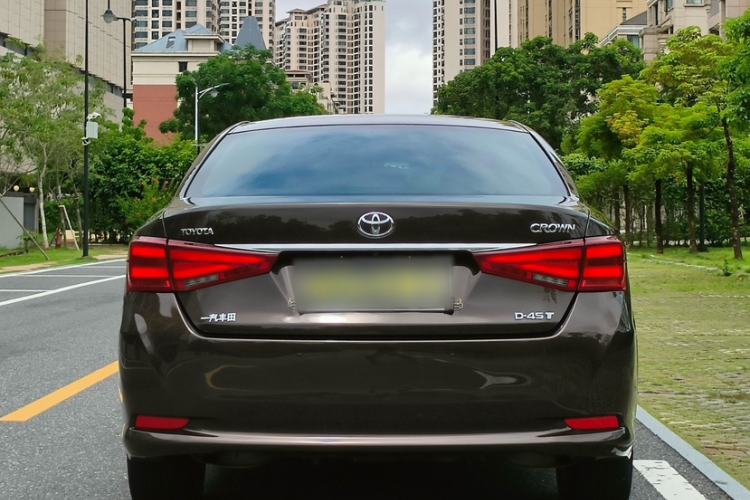 Used Toyota Crown 2015 2.0T Fashion Edition Exterior 1