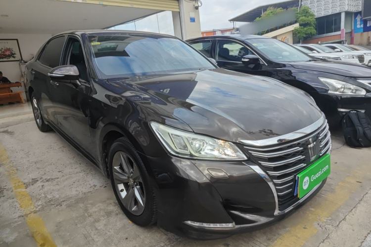 Used Toyota Crown 2015 2.0T Fashion Edition Exterior 2