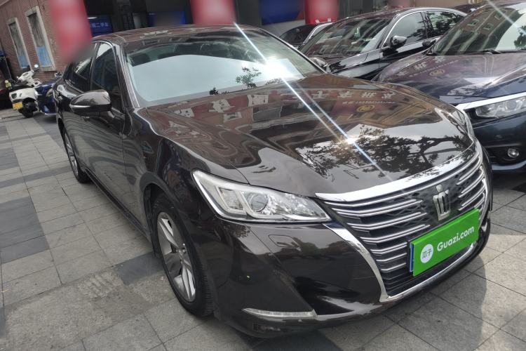 Used Toyota Crown 2015 2.0T Fashion Edition Exterior 2