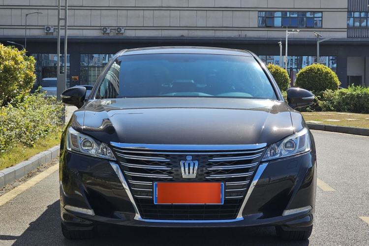 Used Toyota Crown 2015 2.0T Fashion Edition Exterior 2
