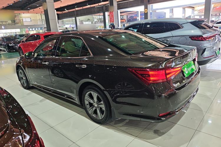 Used Toyota Crown 2015 2.0T Fashion Edition Exterior 3