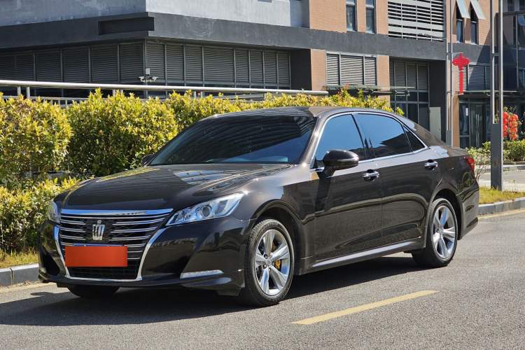 Used Toyota Crown 2015 2.0T Fashion Edition Exterior 3