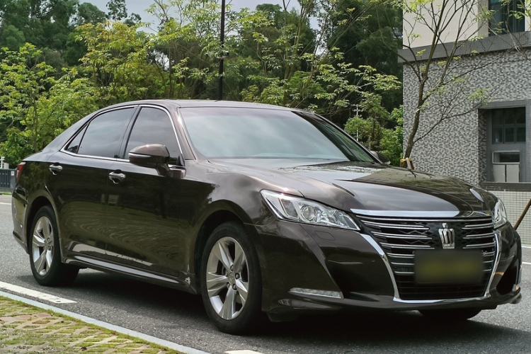 Used Toyota Crown 2015 2.0T Fashion Edition Exterior 4