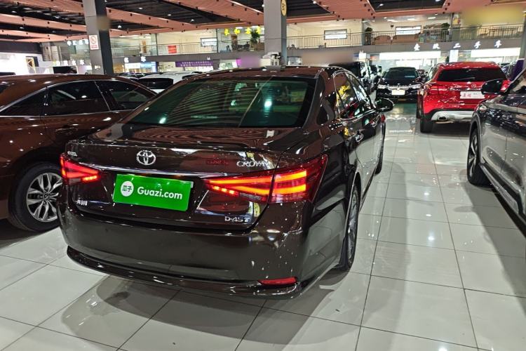 Used Toyota Crown 2015 2.0T Fashion Edition Exterior 5