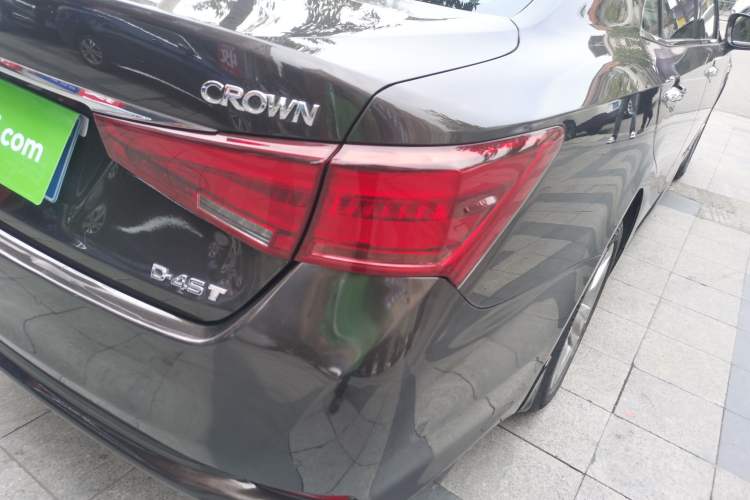 Used Toyota Crown 2015 2.0T Fashion Edition Exterior 6