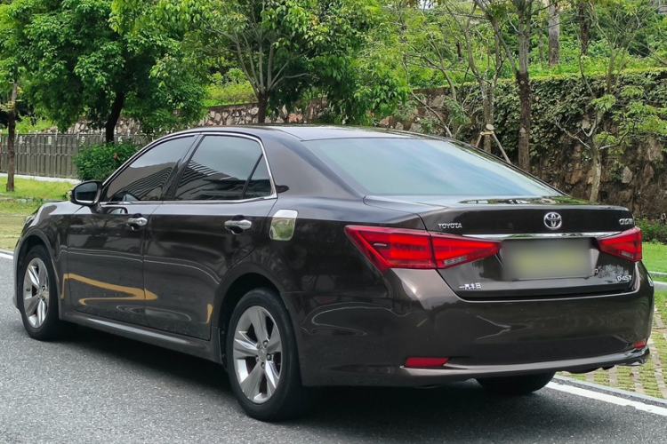 Used Toyota Crown 2015 2.0T Fashion Edition Exterior 7