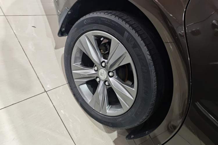 Used Toyota Crown 2015 2.0T Fashion Edition Exterior 8