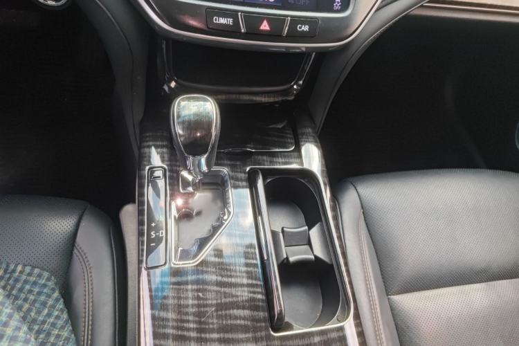 Used Toyota Crown 2015 2.0T Fashion Edition Gear Lever