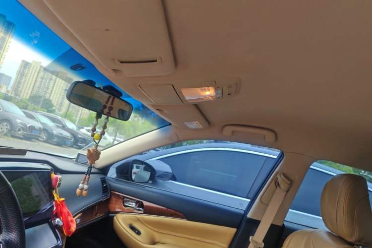 Used Toyota Crown 2015 2.0T Pioneer Edition Headliner